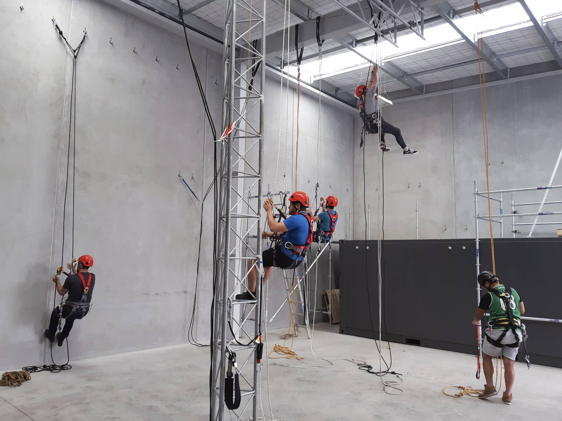 Approved NZ Cert in Industrial Rope Access